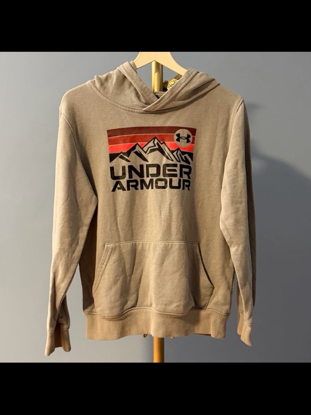 ⚡️⭐️Under Armour Boys Hoodie - Size: Youth Medium